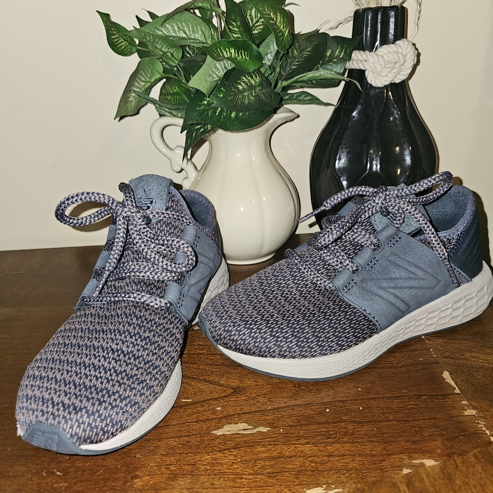 New Balance Women's Fresh Foam‎ Cruz V2 Sneaker women's sz 5w